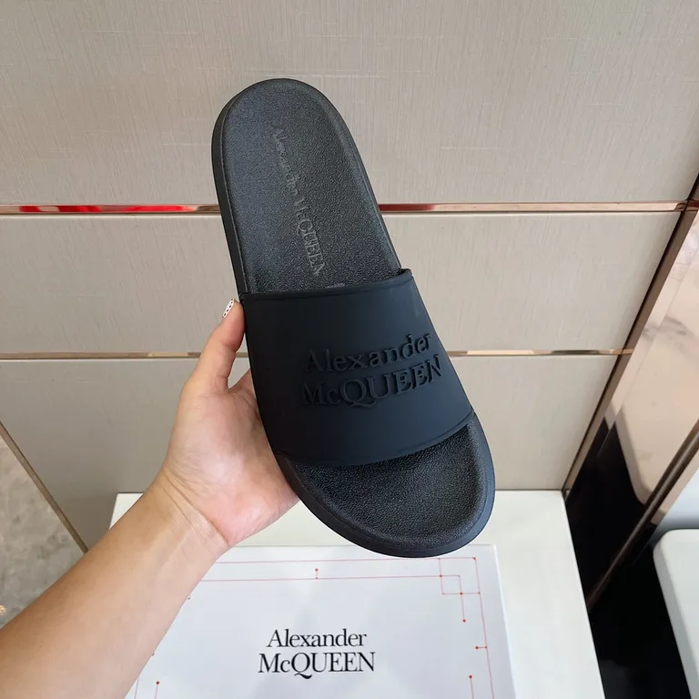 Alexander McQueen Shoe 